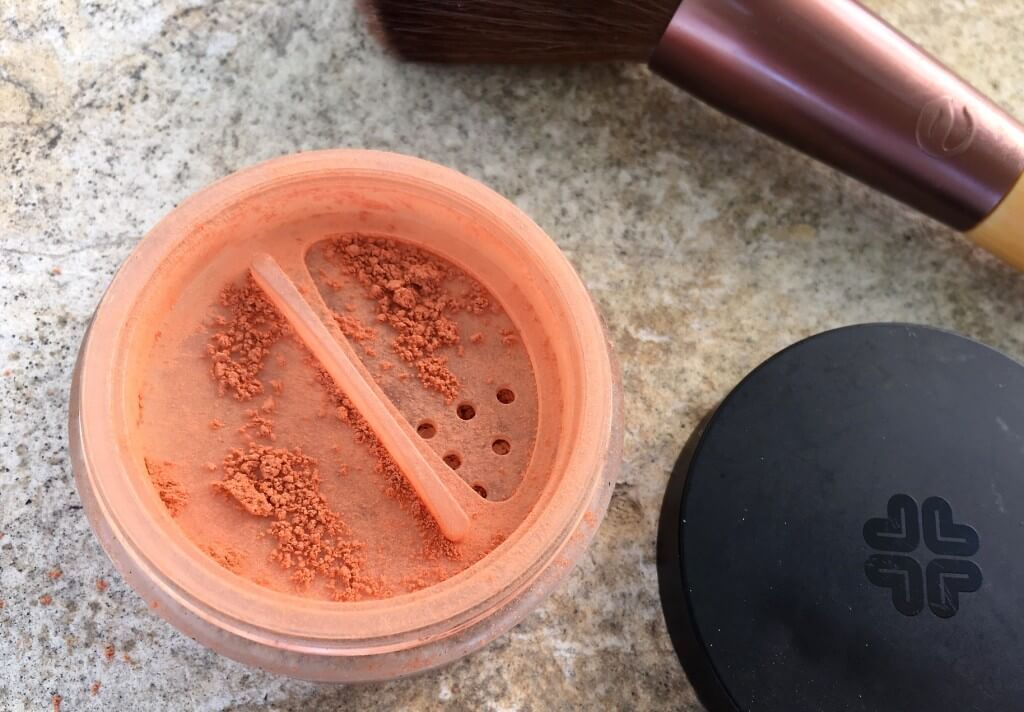 Mineral Blush Lily Lolo 1