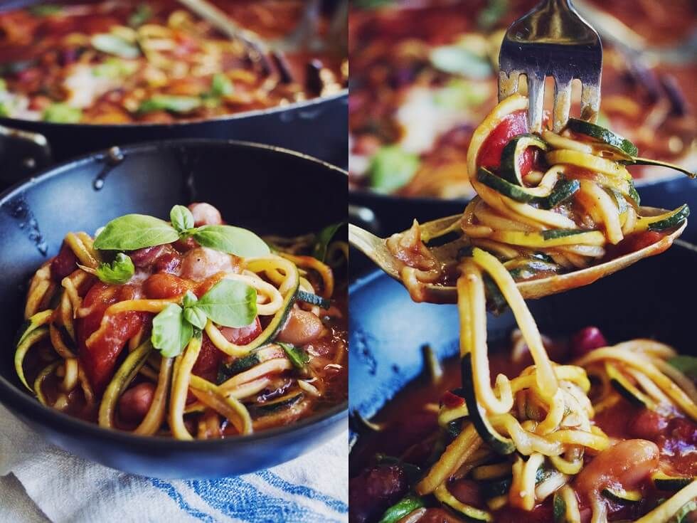 zucchinipasta_med_tomatsas_4_hurbrasomhelst.se